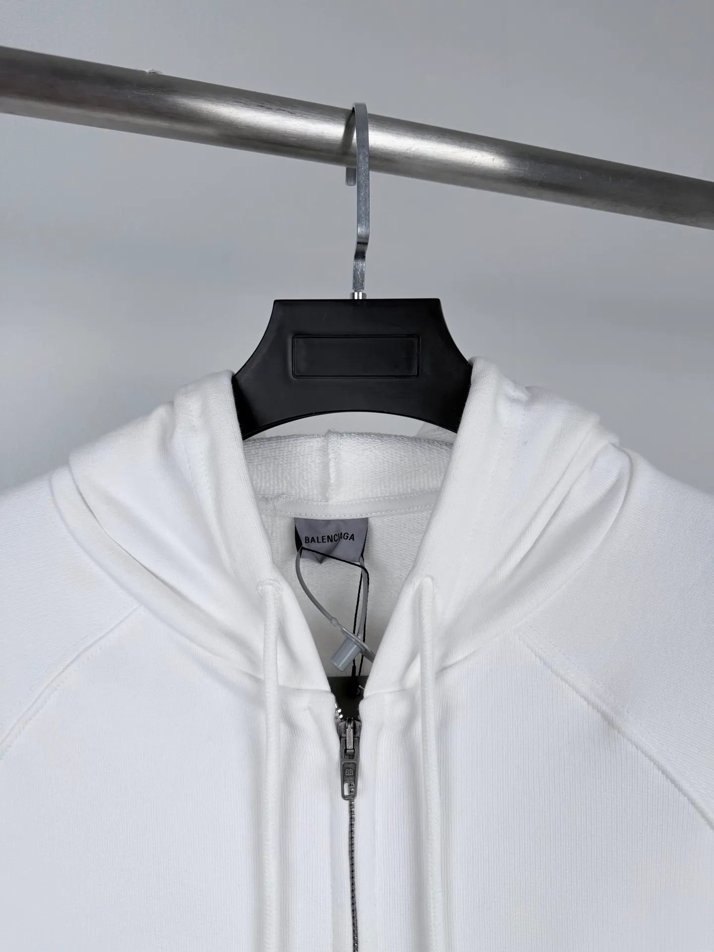 BALENCIAGA / Balenciaga 26FW Bodies printed logo hooded sweatshirt jacket Authentic 10300 purchased and developed, 420g double-ply terry sweatshirt material, matching ribs, glue printing, fabric enzyme washing, customized 1:1 zipper, customized 1:1 hanging, customized 1:1 rope, customized 1:1 trademark, fitted version Size: S M L XL
